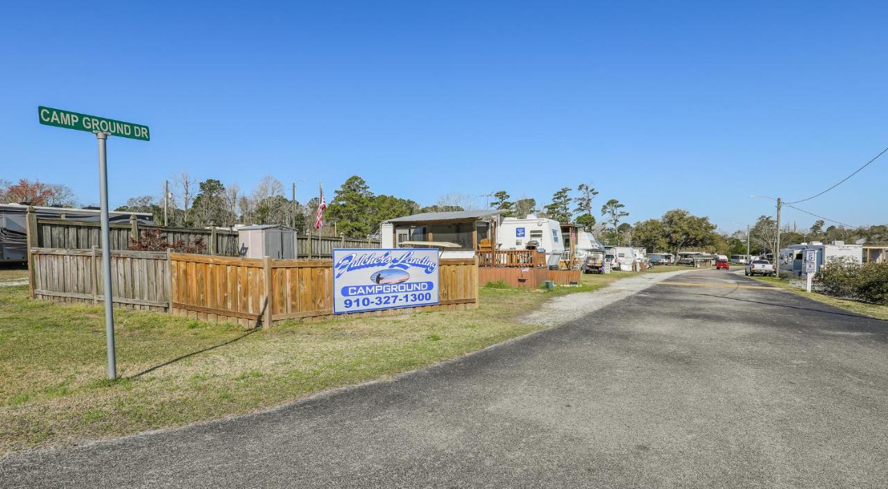 Spacious Home With Waterfront View-Welcome Pets Sneads Ferry Exterior photo