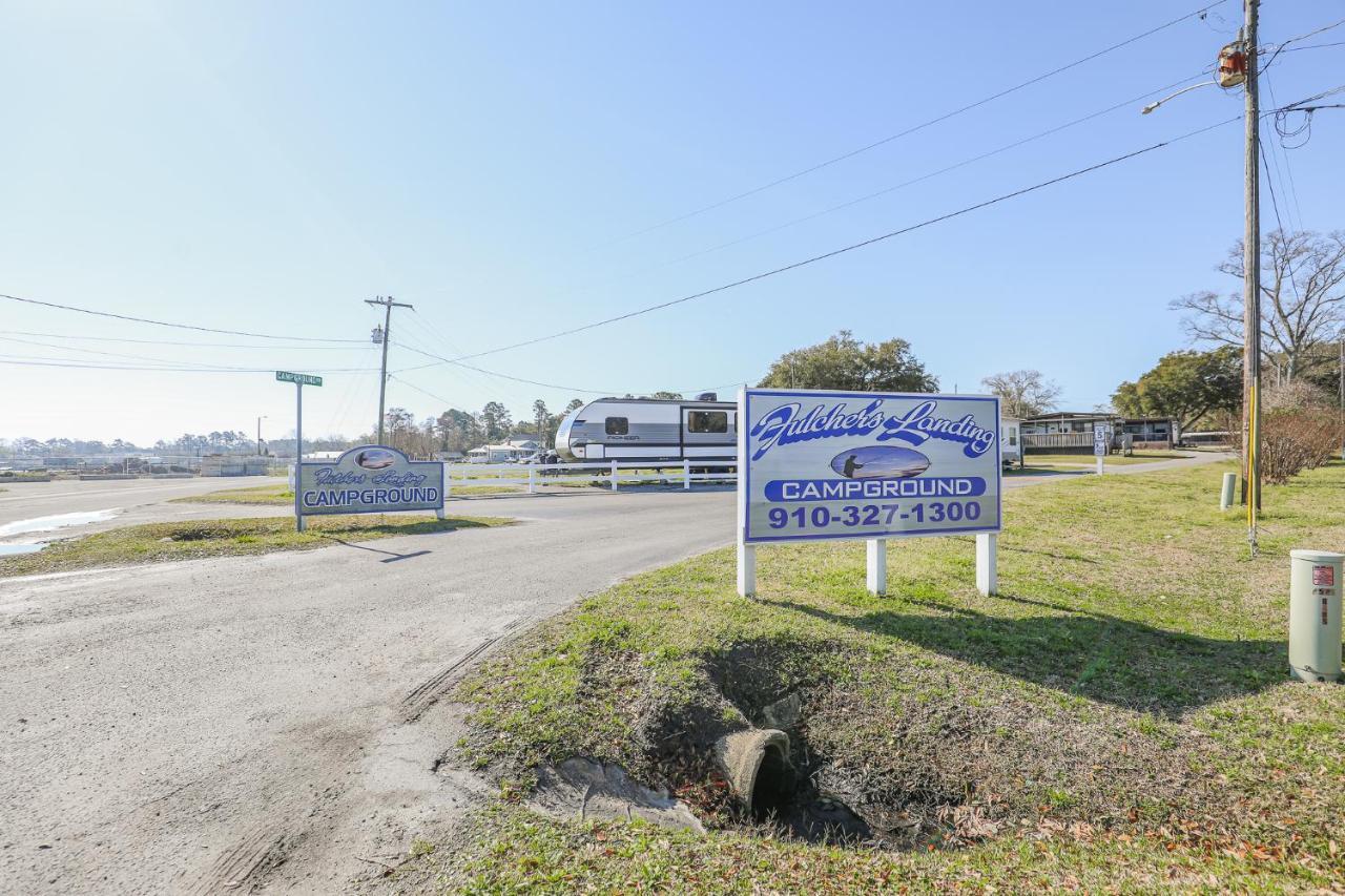 Spacious Home With Waterfront View-Welcome Pets Sneads Ferry Exterior photo